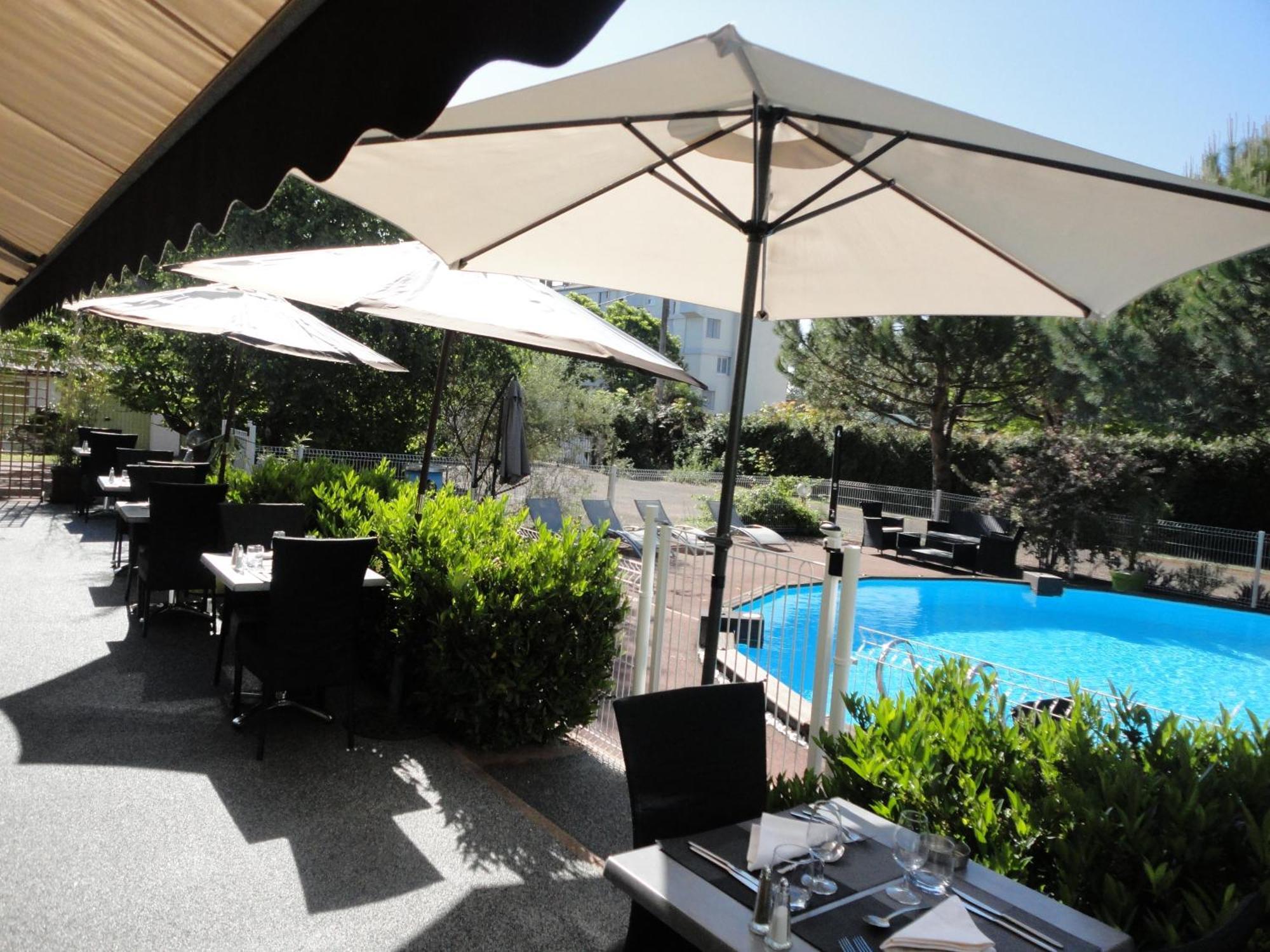 Logis Les Charmilles Chalon-Sur-Saone Sud Lux Exterior foto