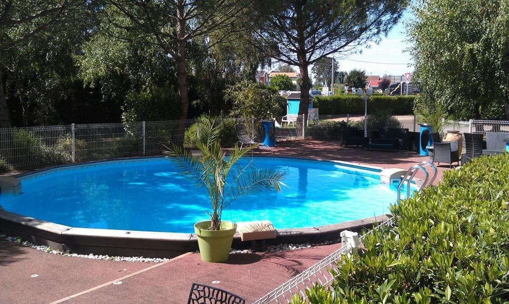 Logis Les Charmilles Chalon-Sur-Saone Sud Lux Exterior foto